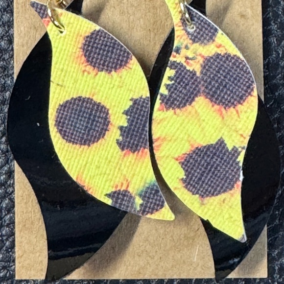 Handmade Jewelry - Handmade sunflower faux leather earrings